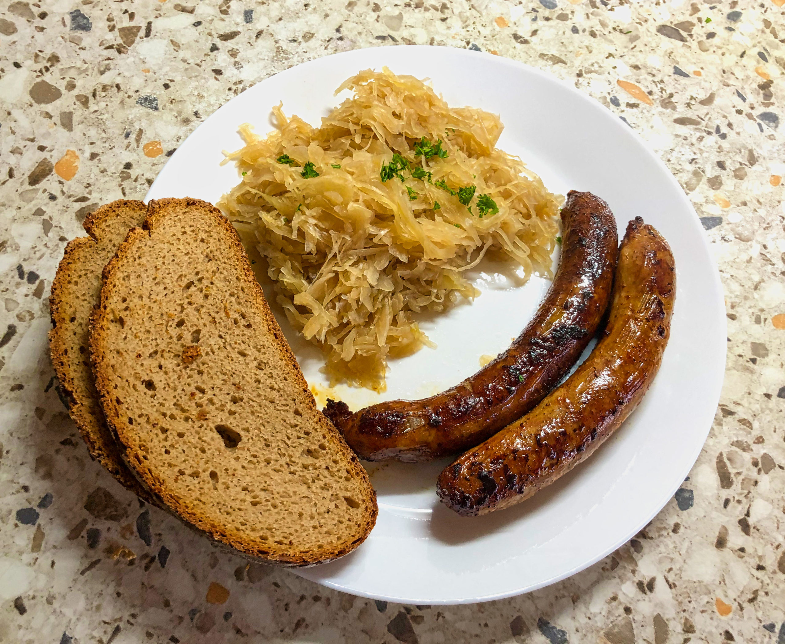 Fränk. Bratwürste mit Kraut und Kartoffeln - Gaststätte Pamer · Kneipe ...